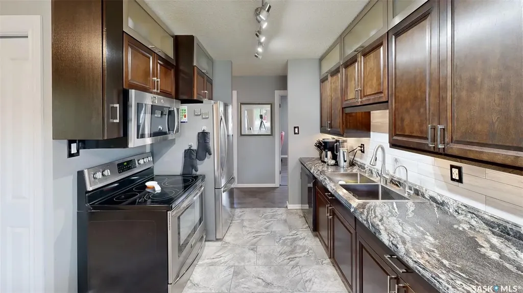 128 Riddell Crescent Regina SK S4S 5L3