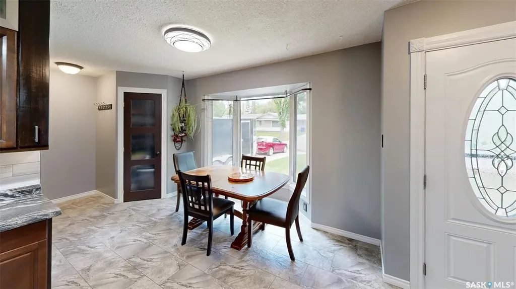 128 Riddell Crescent Regina SK S4S 5L3