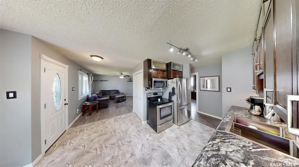128 Riddell Crescent Regina SK S4S 5L3