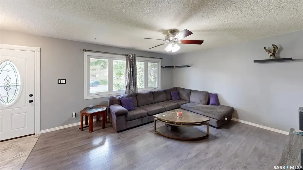 128 Riddell Crescent Regina SK S4S 5L3