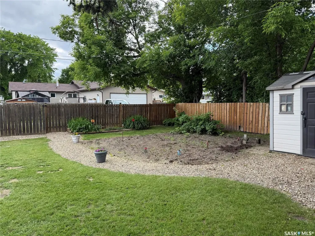 374 Fourth Avenue N Yorkton SK S3N 1B6