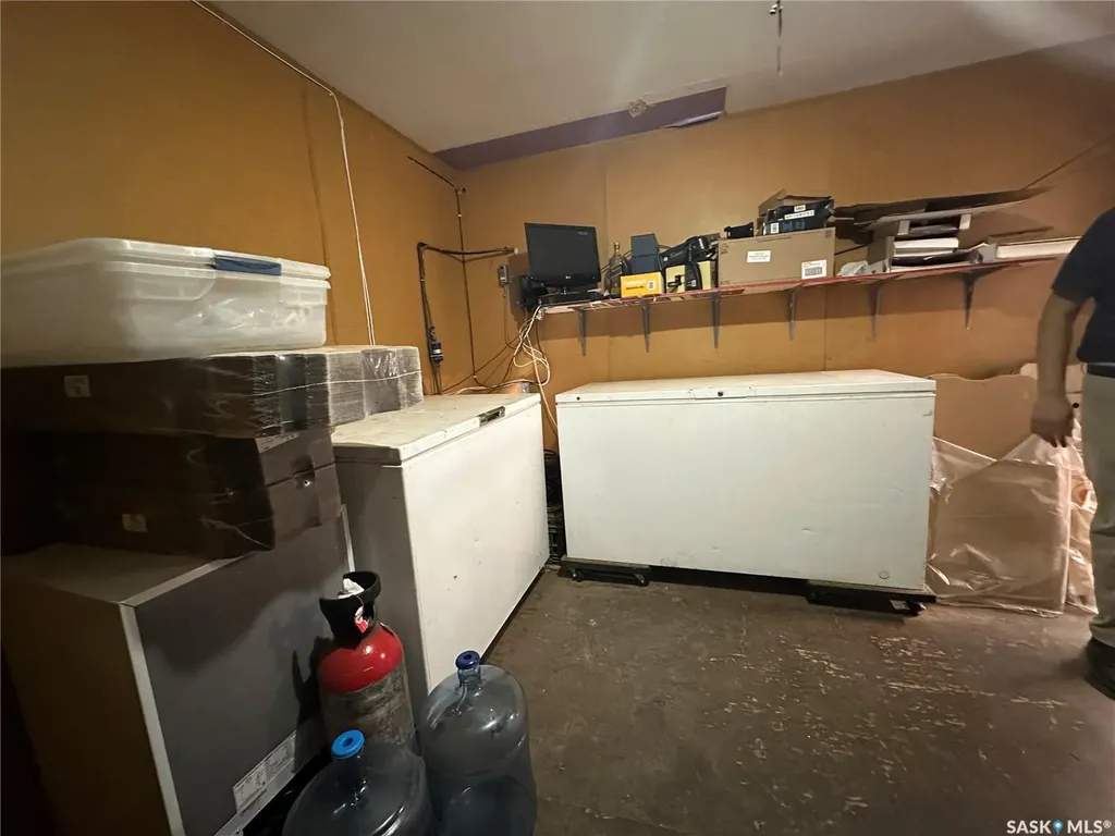 116 Center Street Ponteix SK S4N 0E1