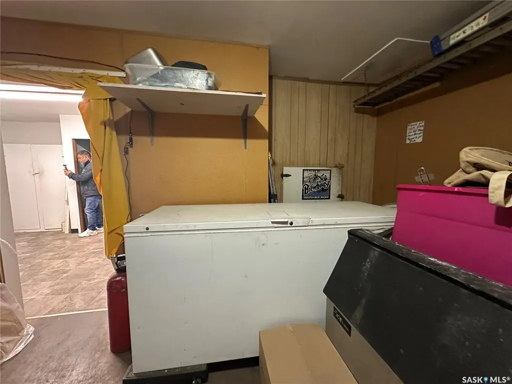 116 Center Street Ponteix SK S4N 0E1