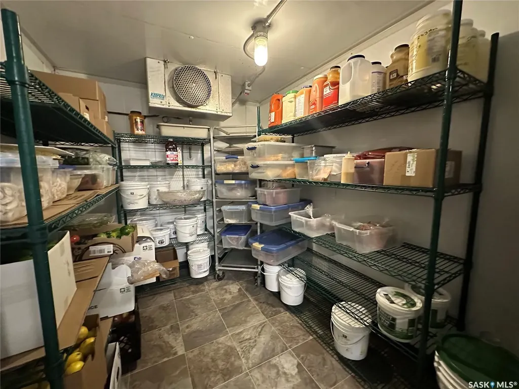116 Center Street Ponteix SK S4N 0E1