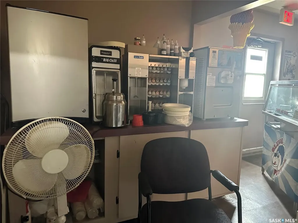 116 Center Street Ponteix SK S4N 0E1