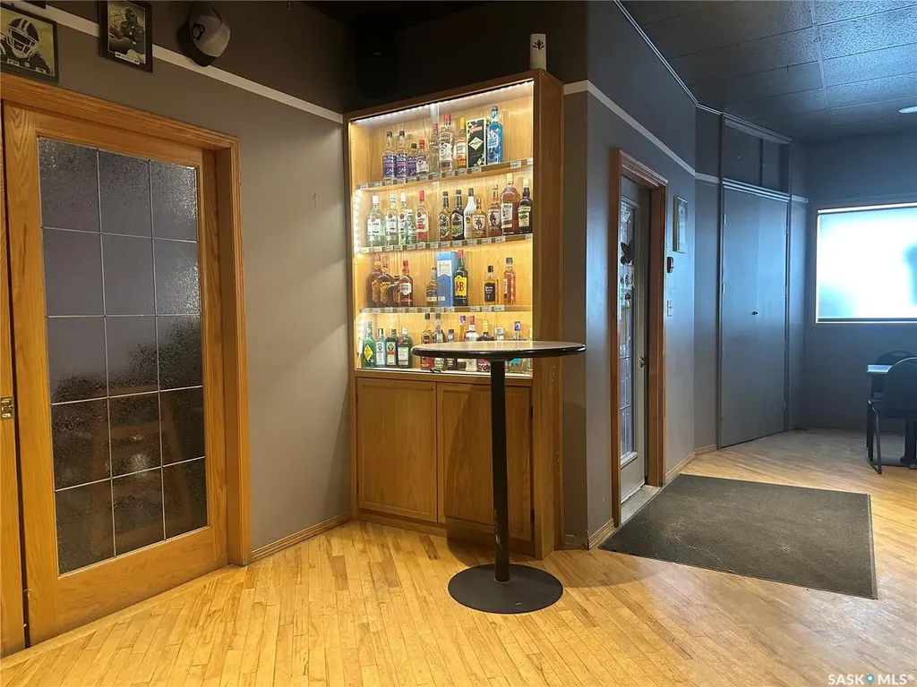 116 Center Street Ponteix SK S4N 0E1