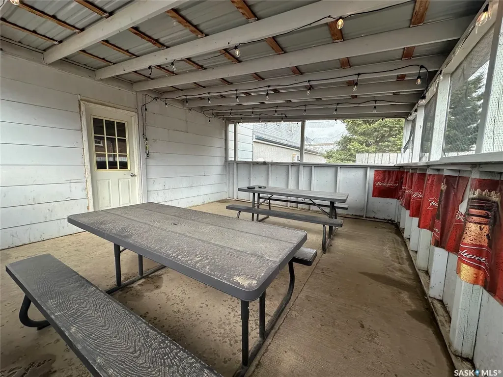 116 Center Street Ponteix SK S4N 0E1