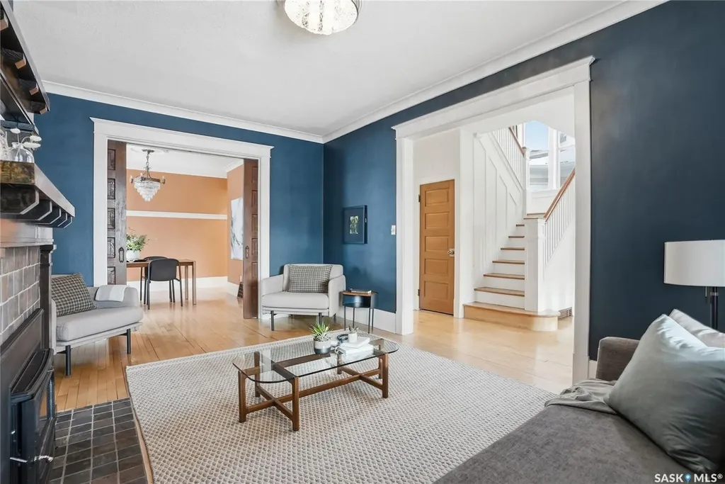 702 Queen Street Saskatoon SK S7K 0M9