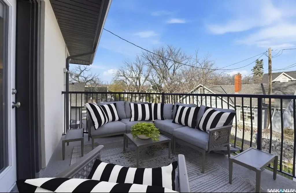 702 Queen Street Saskatoon SK S7K 0M9