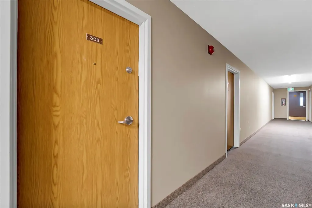 315 Tait Crescent Saskatoon SK S7H 5L6