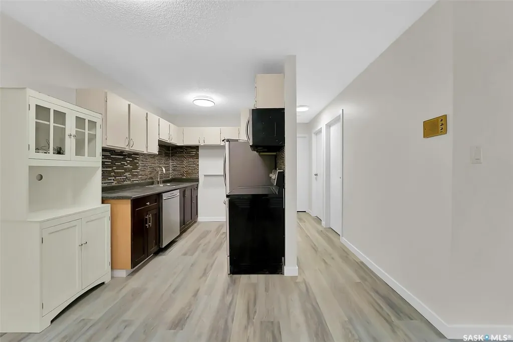 315 Tait Crescent Saskatoon SK S7H 5L6