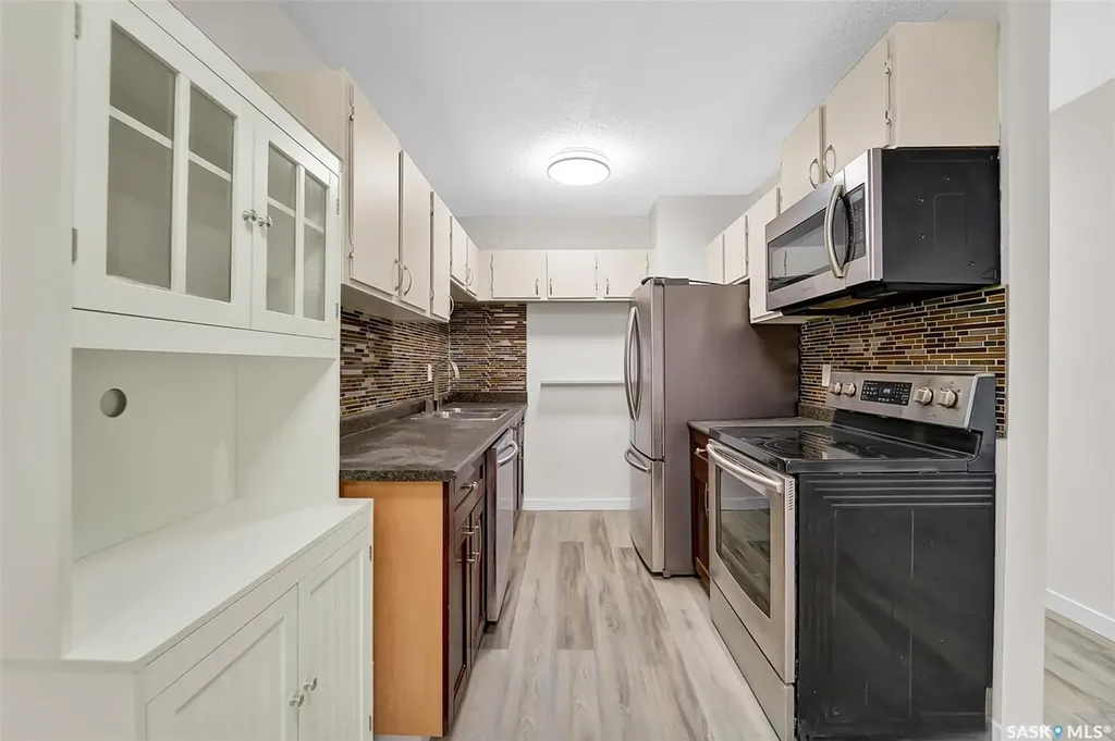 315 Tait Crescent Saskatoon SK S7H 5L6