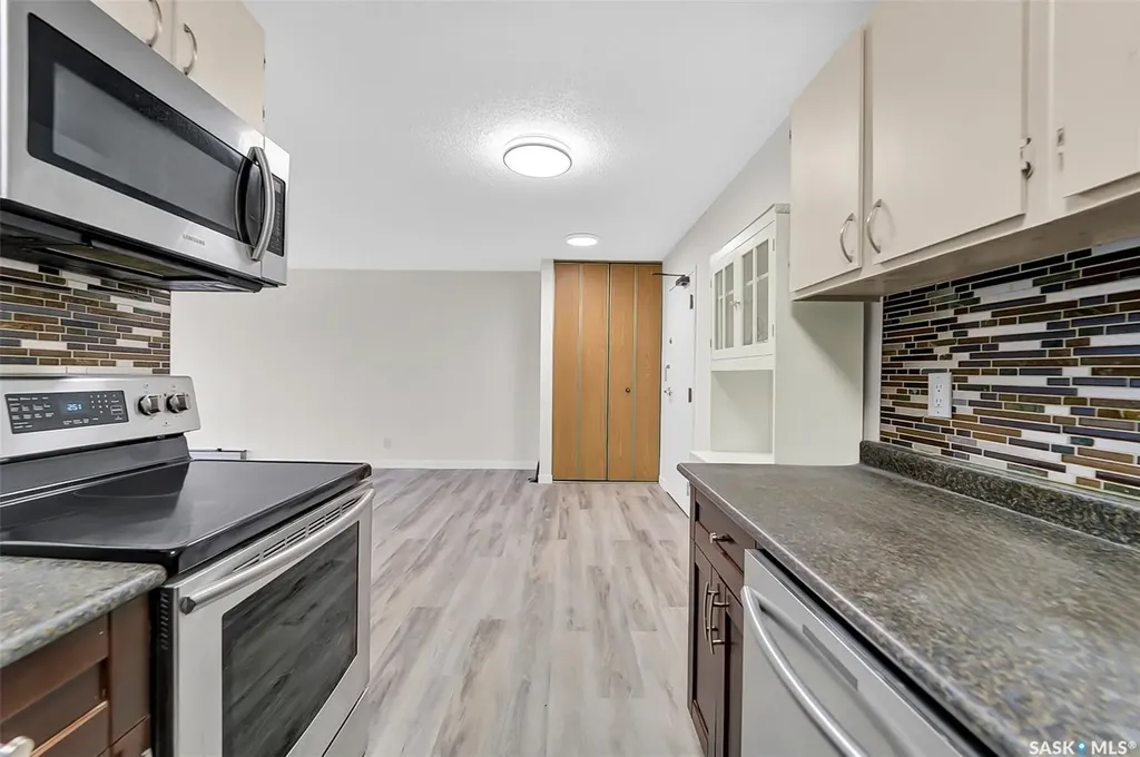 315 Tait Crescent Saskatoon SK S7H 5L6