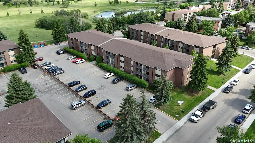 315 Tait Crescent Saskatoon SK S7H 5L6