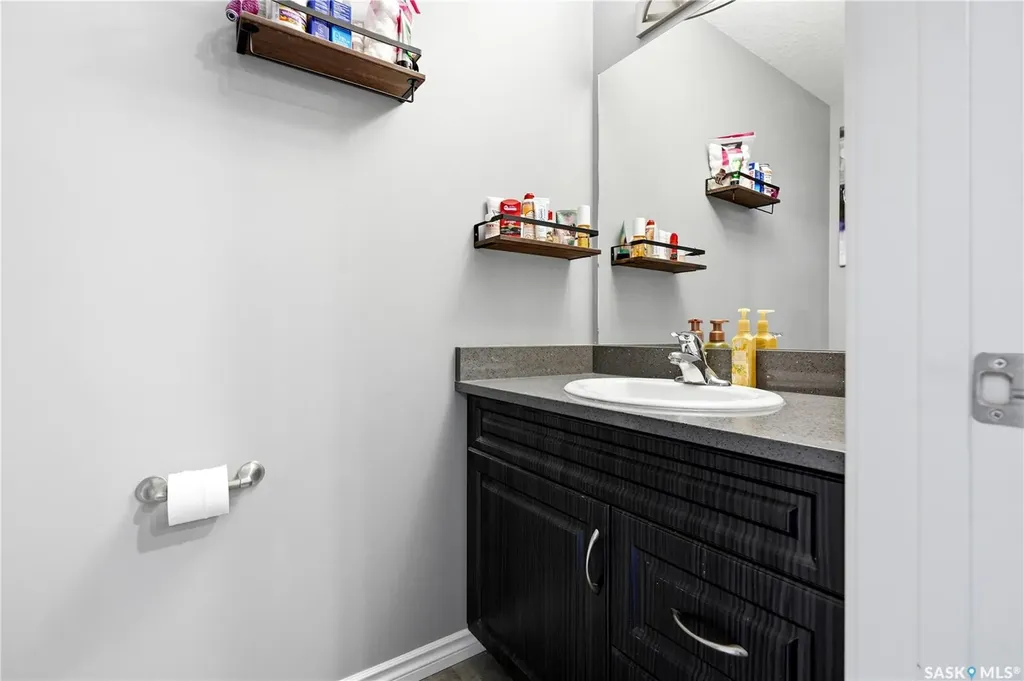 110 Akhtar Bend Saskatoon SK S7W 0B8