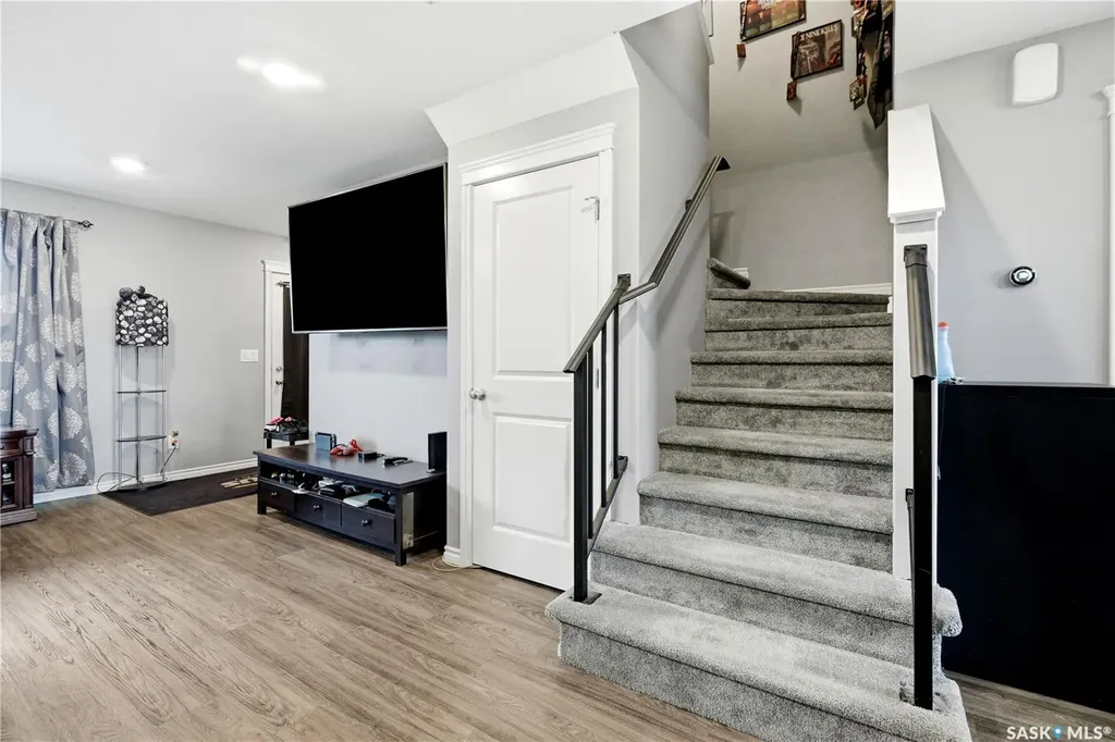 110 Akhtar Bend Saskatoon SK S7W 0B8