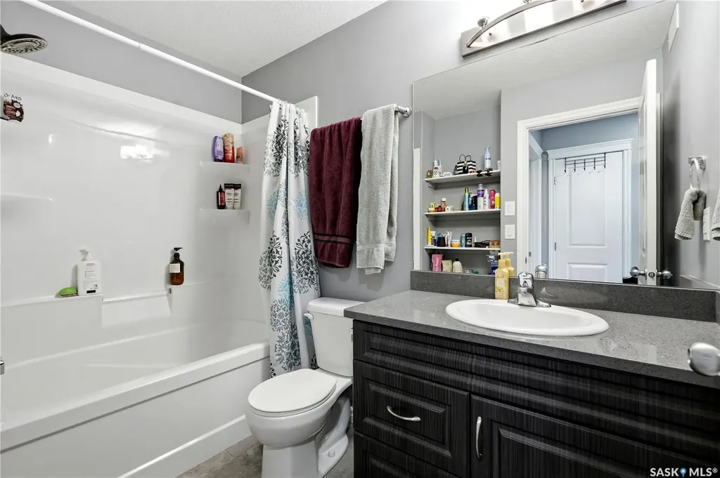 110 Akhtar Bend Saskatoon SK S7W 0B8