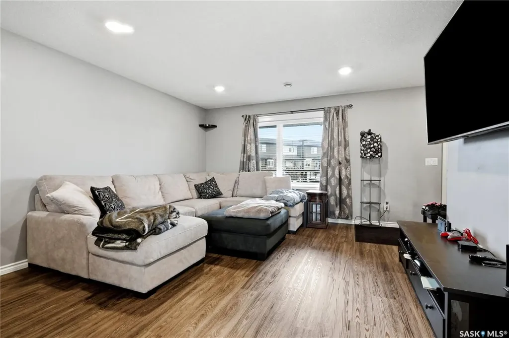 110 Akhtar Bend Saskatoon SK S7W 0B8