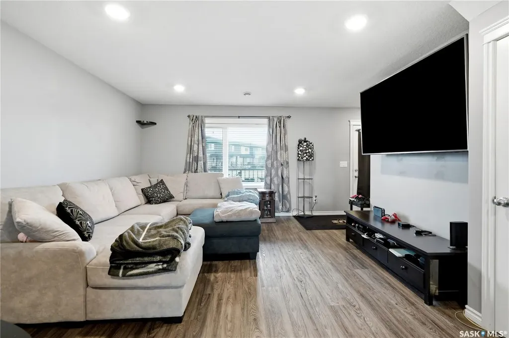 110 Akhtar Bend Saskatoon SK S7W 0B8