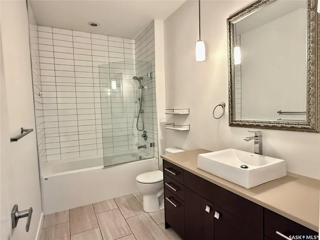 926 Wilkins Court Saskatoon SK S7W 0C7