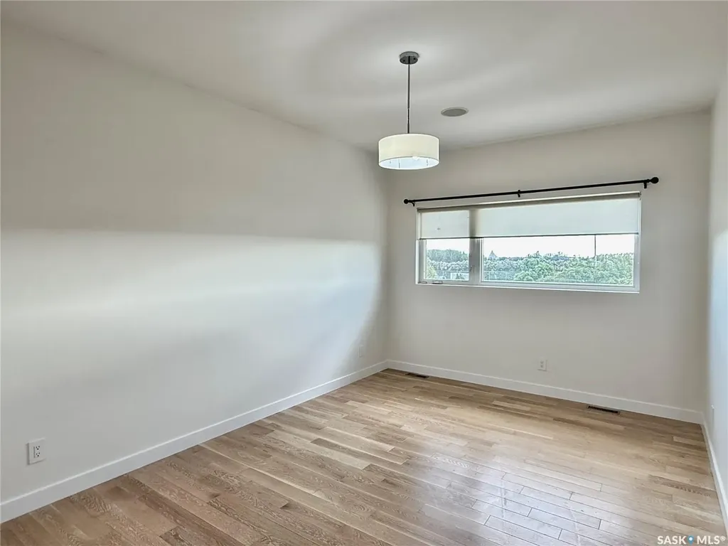 926 Wilkins Court Saskatoon SK S7W 0C7