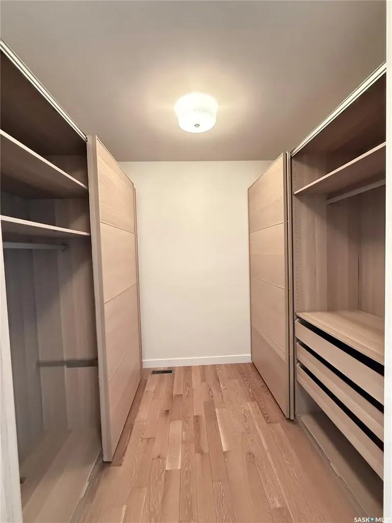 926 Wilkins Court Saskatoon SK S7W 0C7