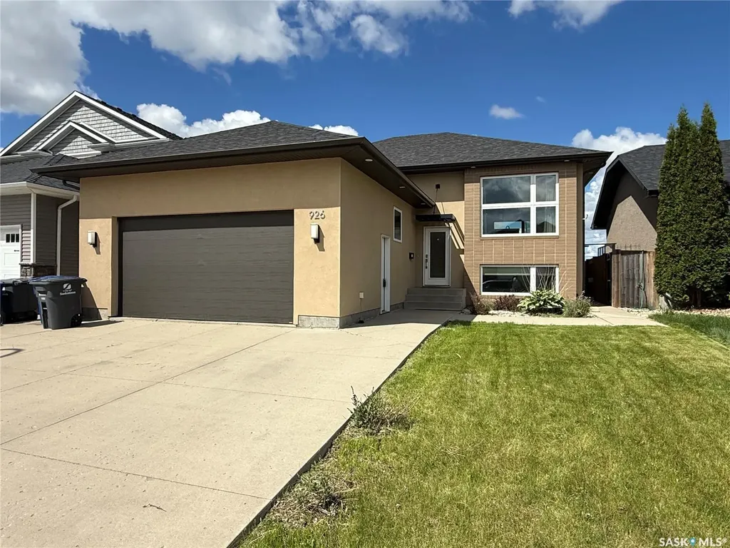 926 Wilkins Court Saskatoon SK S7W 0C7