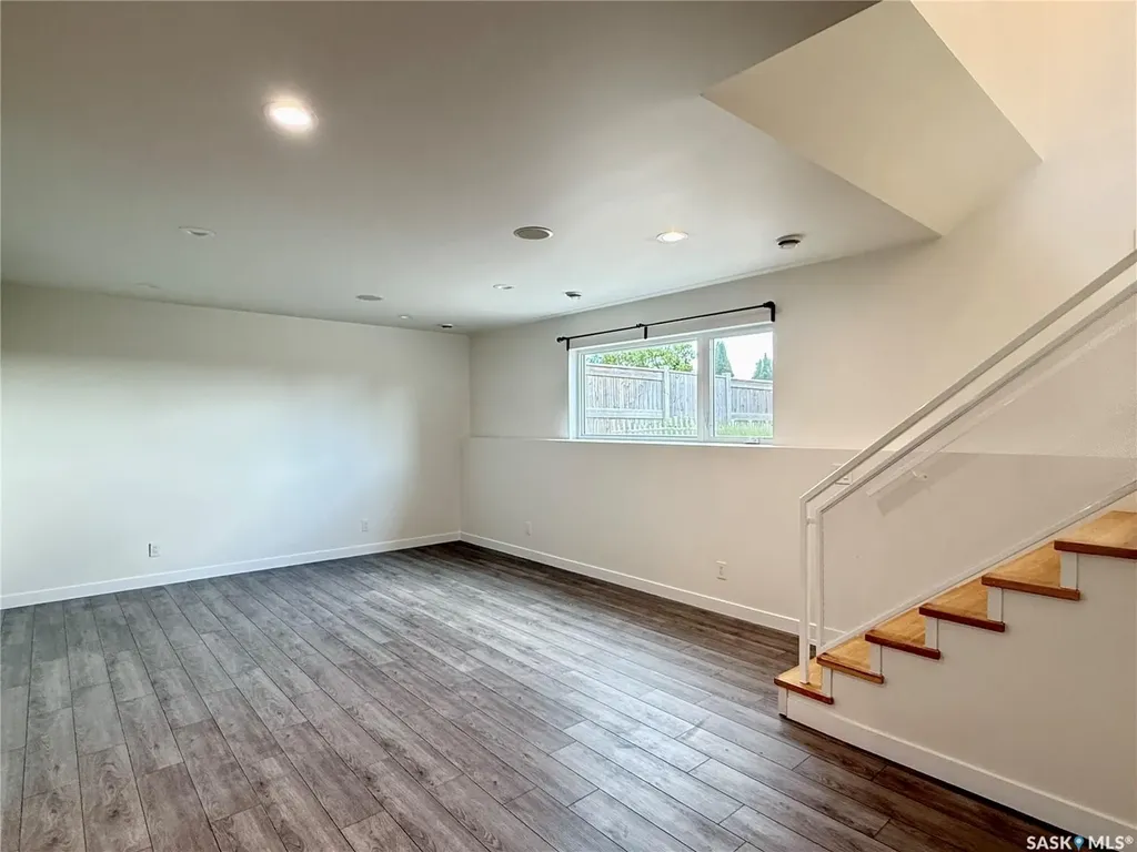 926 Wilkins Court Saskatoon SK S7W 0C7