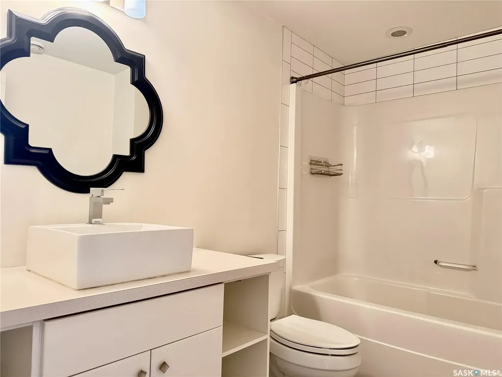 926 Wilkins Court Saskatoon SK S7W 0C7
