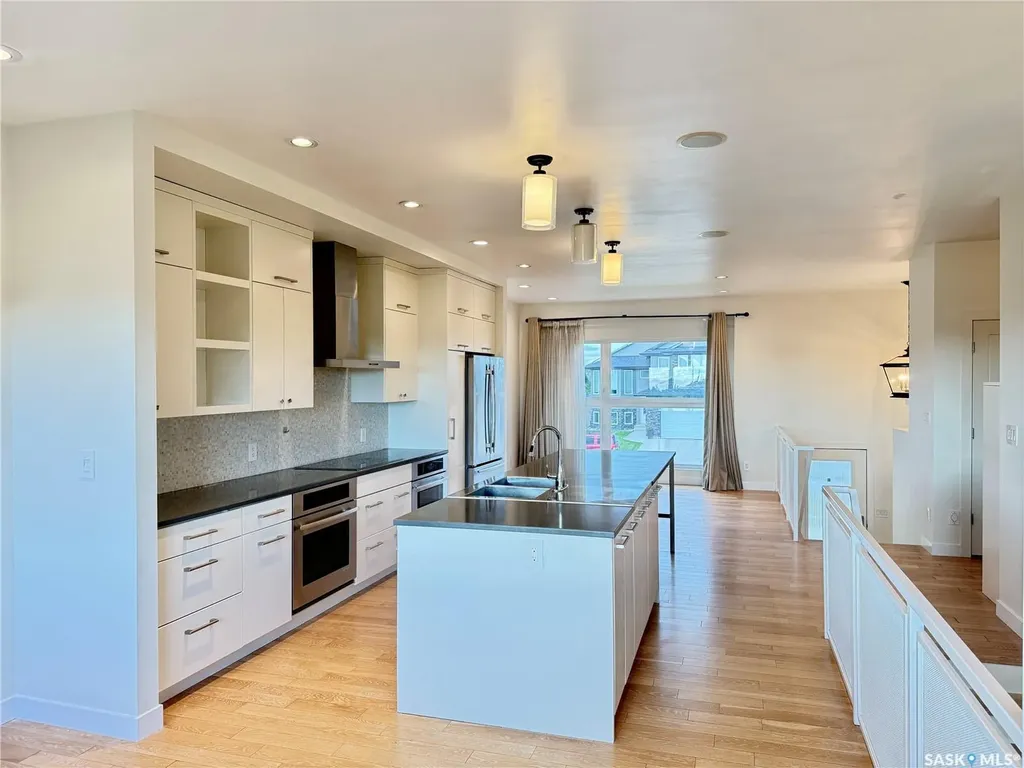 926 Wilkins Court Saskatoon SK S7W 0C7