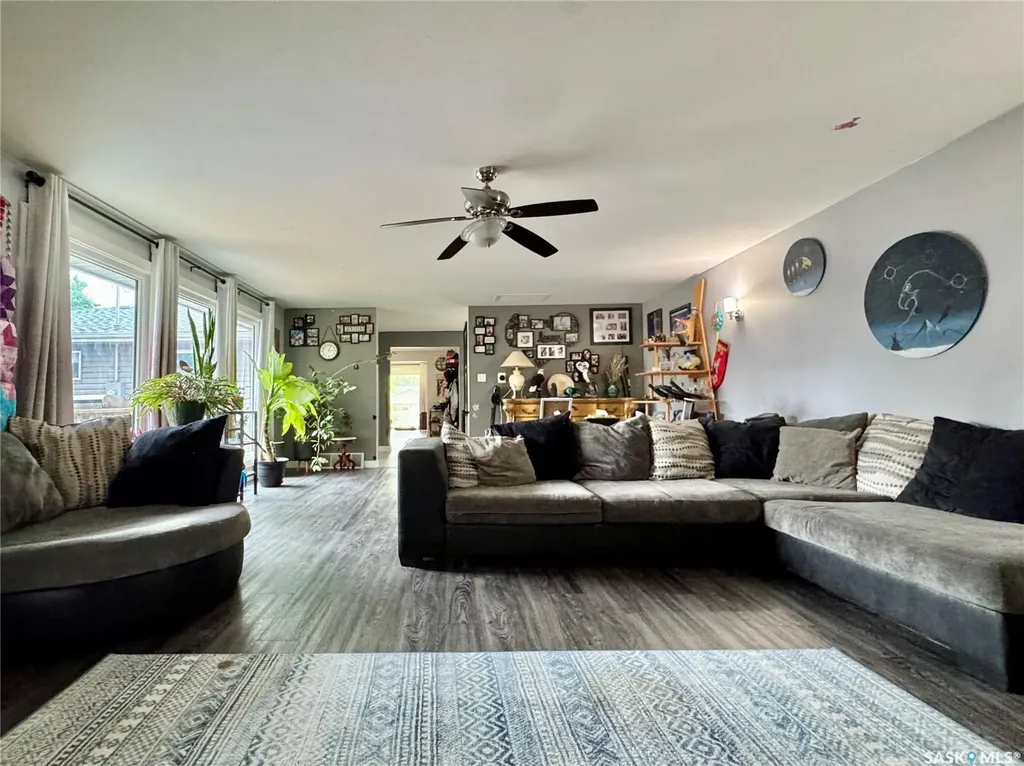 19 Logan Crescent W Yorkton SK S3N 0W1