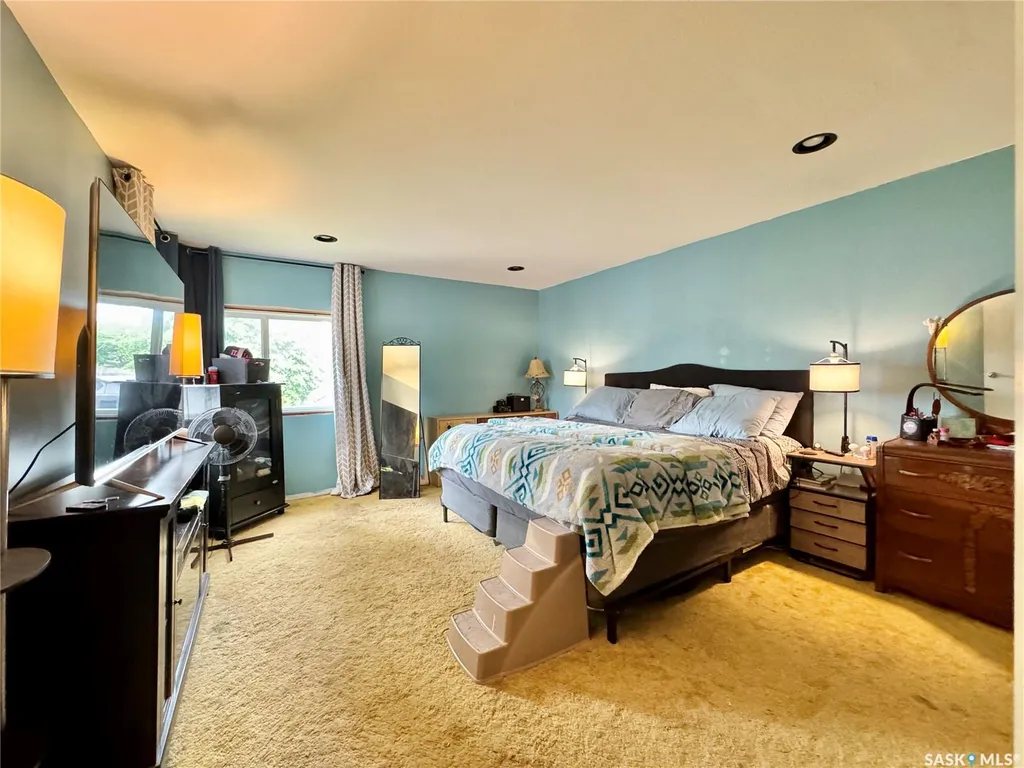 19 Logan Crescent W Yorkton SK S3N 0W1