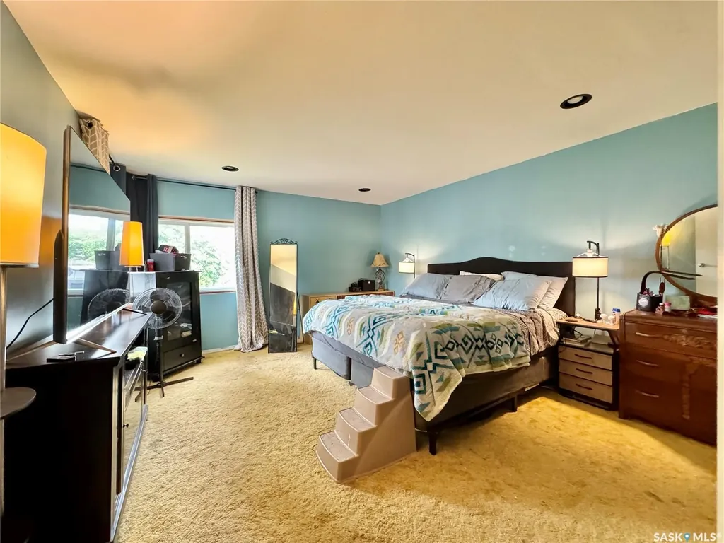 19 Logan Crescent W Yorkton SK S3N 0W1