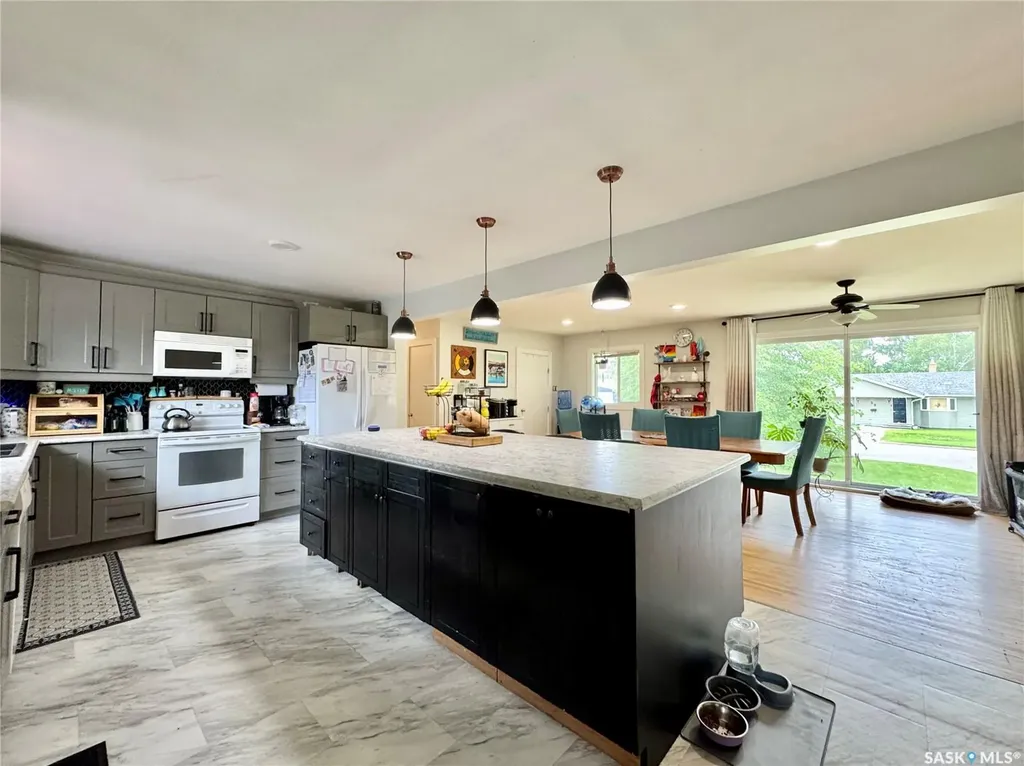 19 Logan Crescent W Yorkton SK S3N 0W1