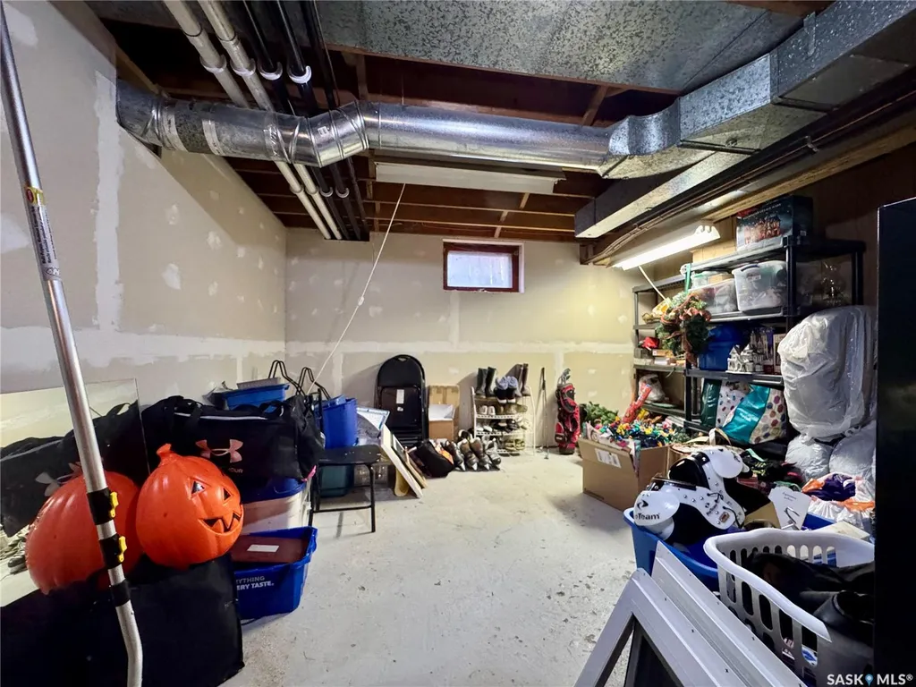 19 Logan Crescent W Yorkton SK S3N 0W1
