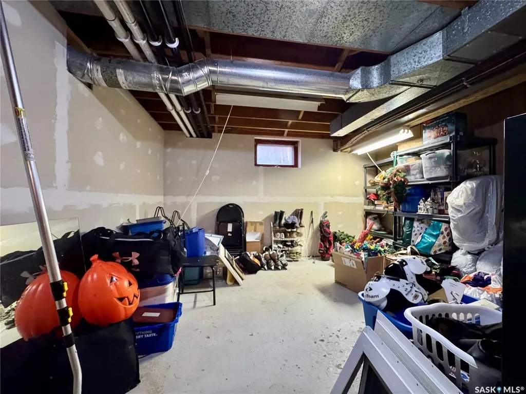 19 Logan Crescent W Yorkton SK S3N 0W1