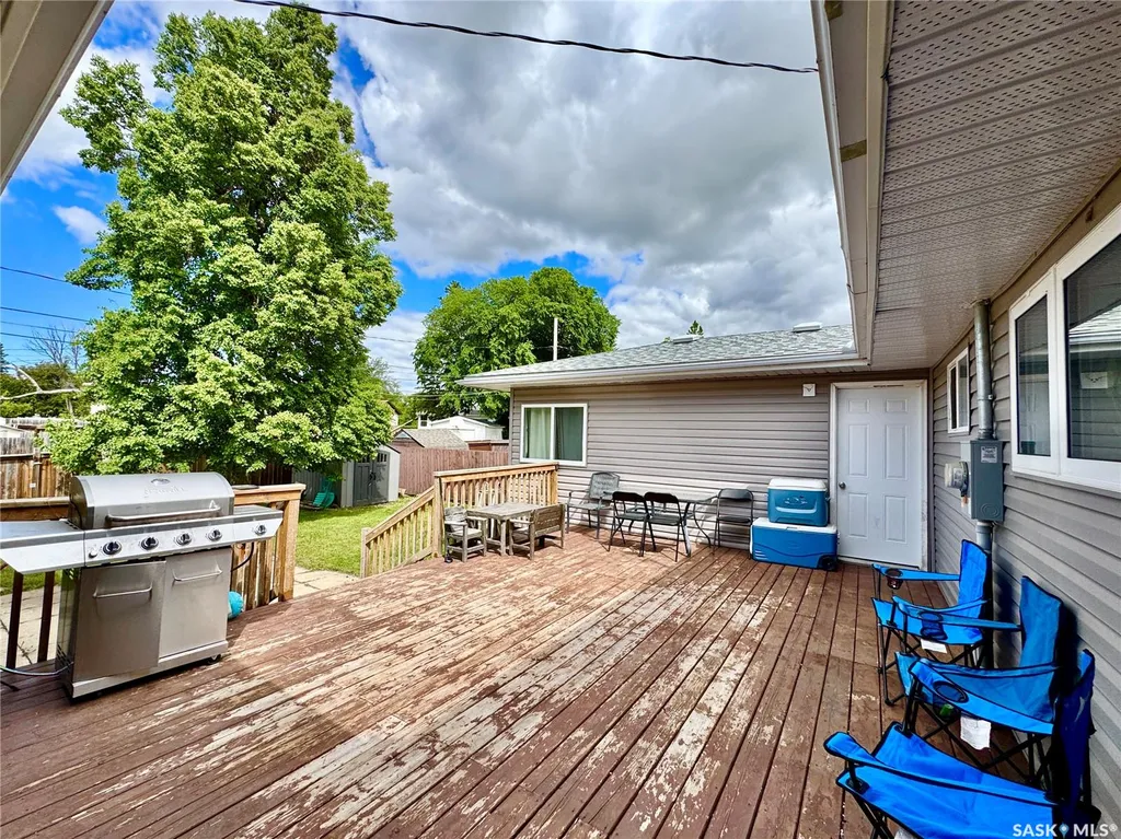 19 Logan Crescent W Yorkton SK S3N 0W1
