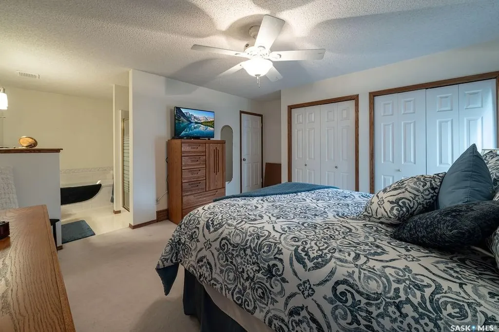 59 Greensboro Drive Regina SK S4S 7G1