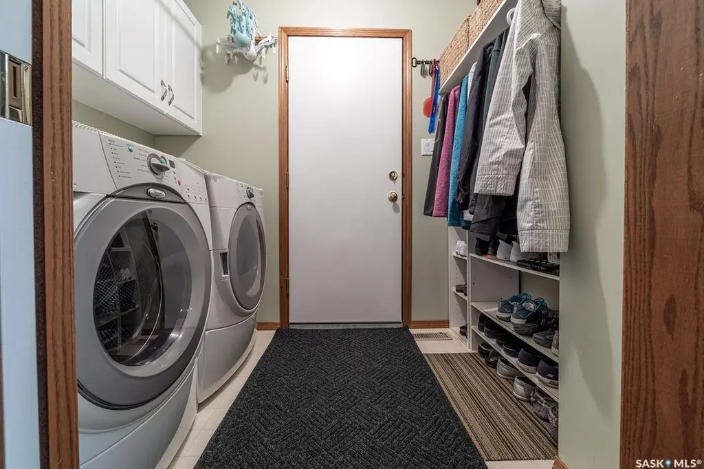 59 Greensboro Drive Regina SK S4S 7G1