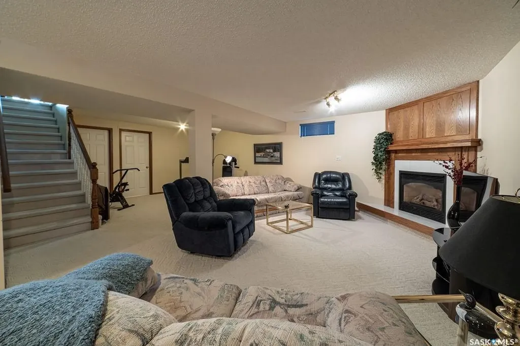 59 Greensboro Drive Regina SK S4S 7G1