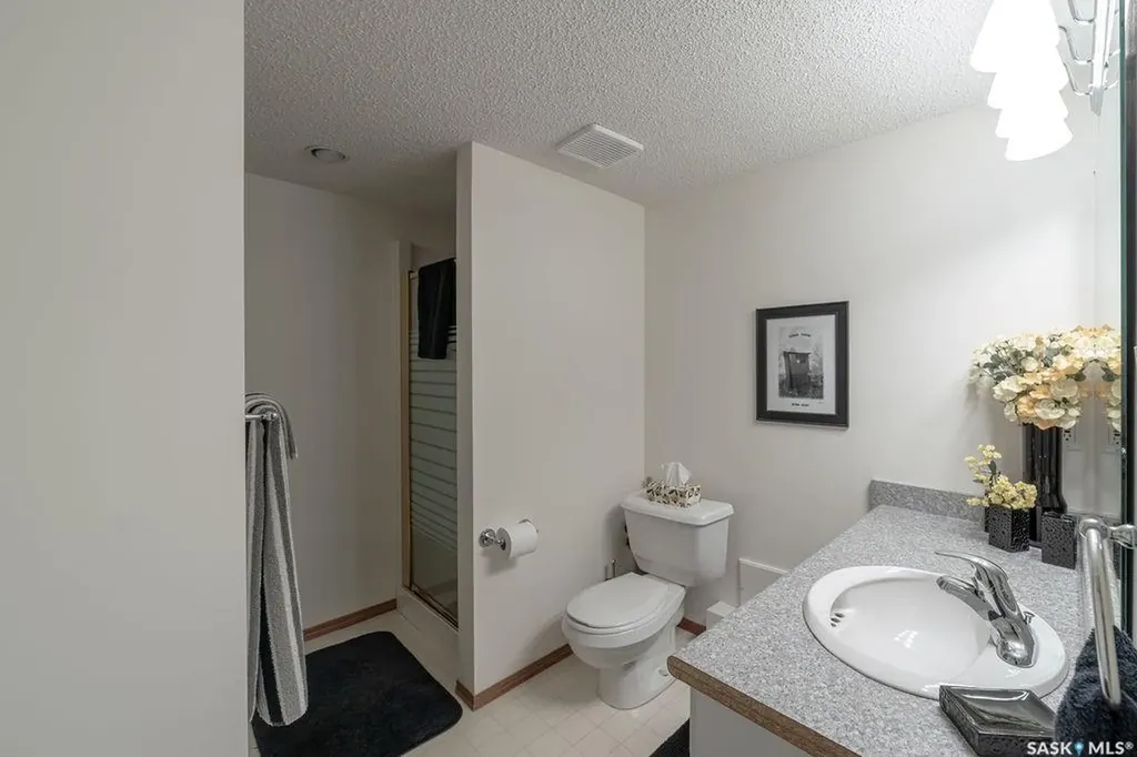 59 Greensboro Drive Regina SK S4S 7G1