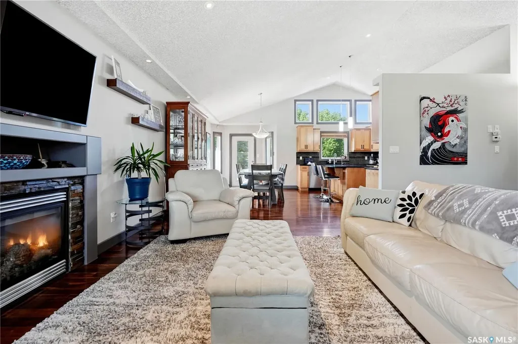 1 Wellington Bay White City SK S4L 0B6