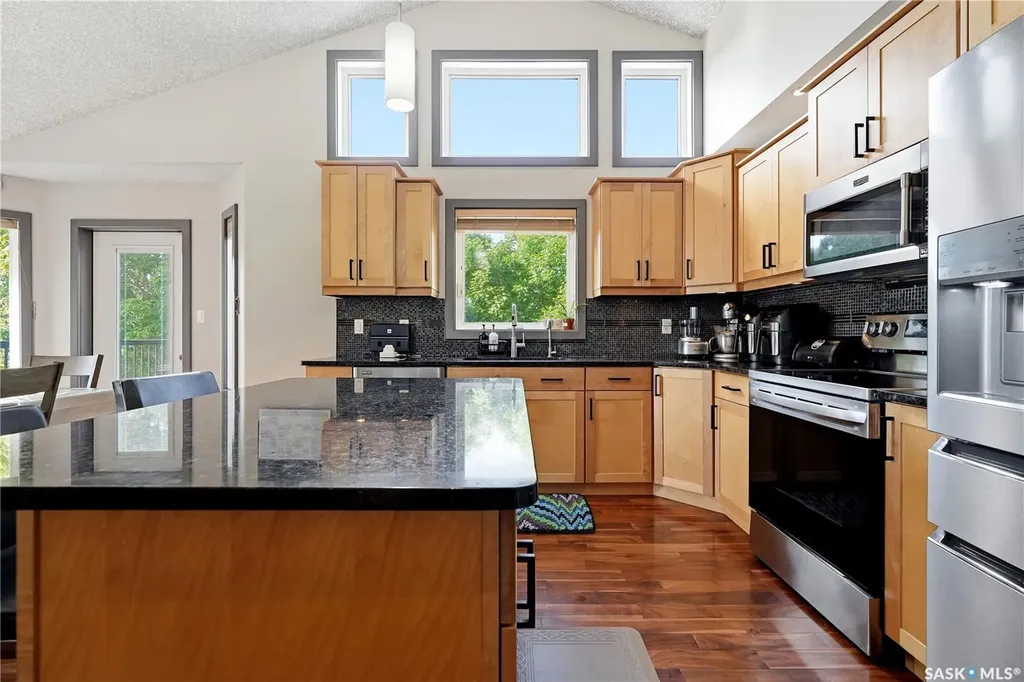 1 Wellington Bay White City SK S4L 0B6