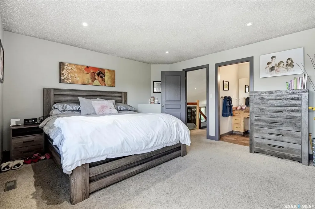1 Wellington Bay White City SK S4L 0B6
