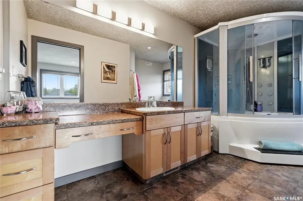 1 Wellington Bay White City SK S4L 0B6