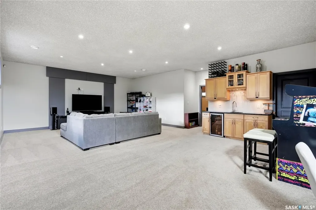 1 Wellington Bay White City SK S4L 0B6