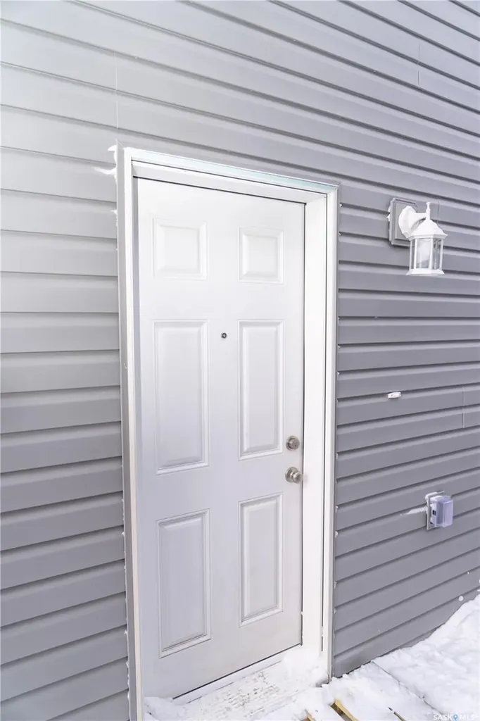 318 Stehwien Street Saskatoon SK S7W 1M9