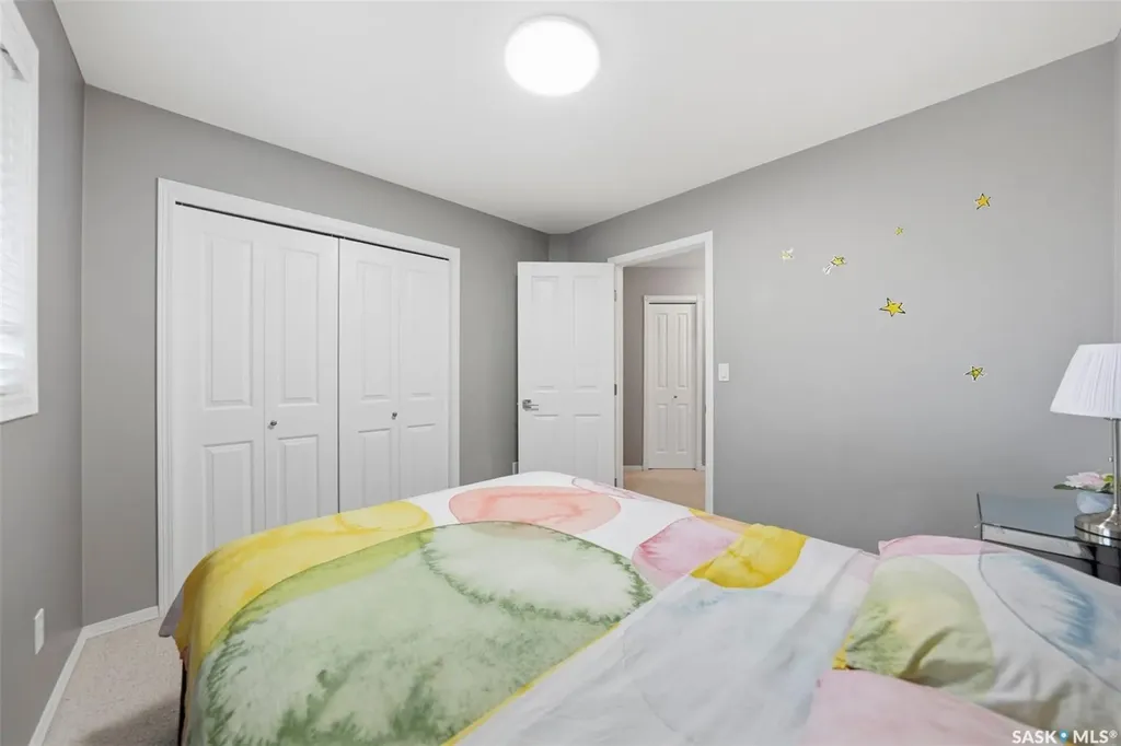738 Wright Crescent Saskatoon SK S7N 4T8
