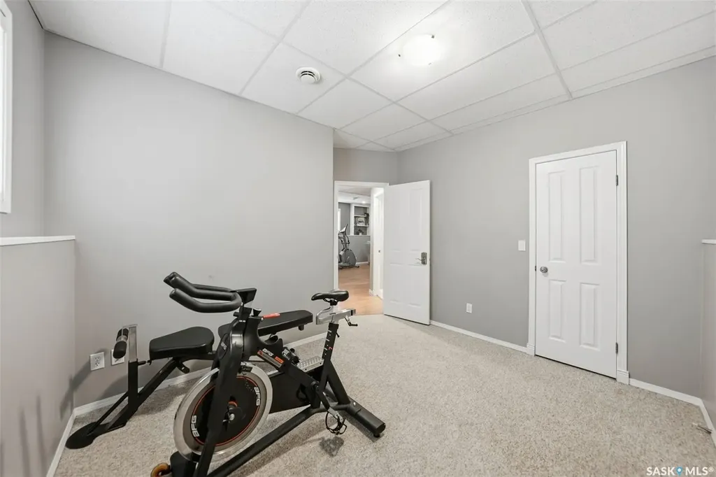 738 Wright Crescent Saskatoon SK S7N 4T8