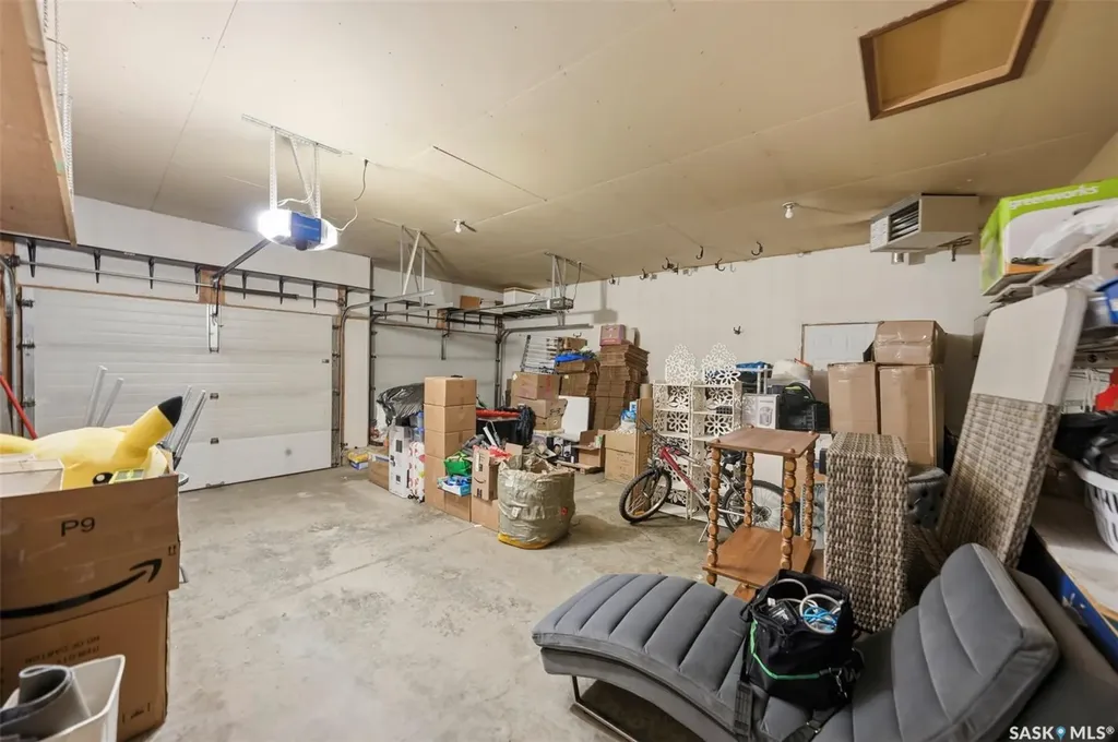 738 Wright Crescent Saskatoon SK S7N 4T8
